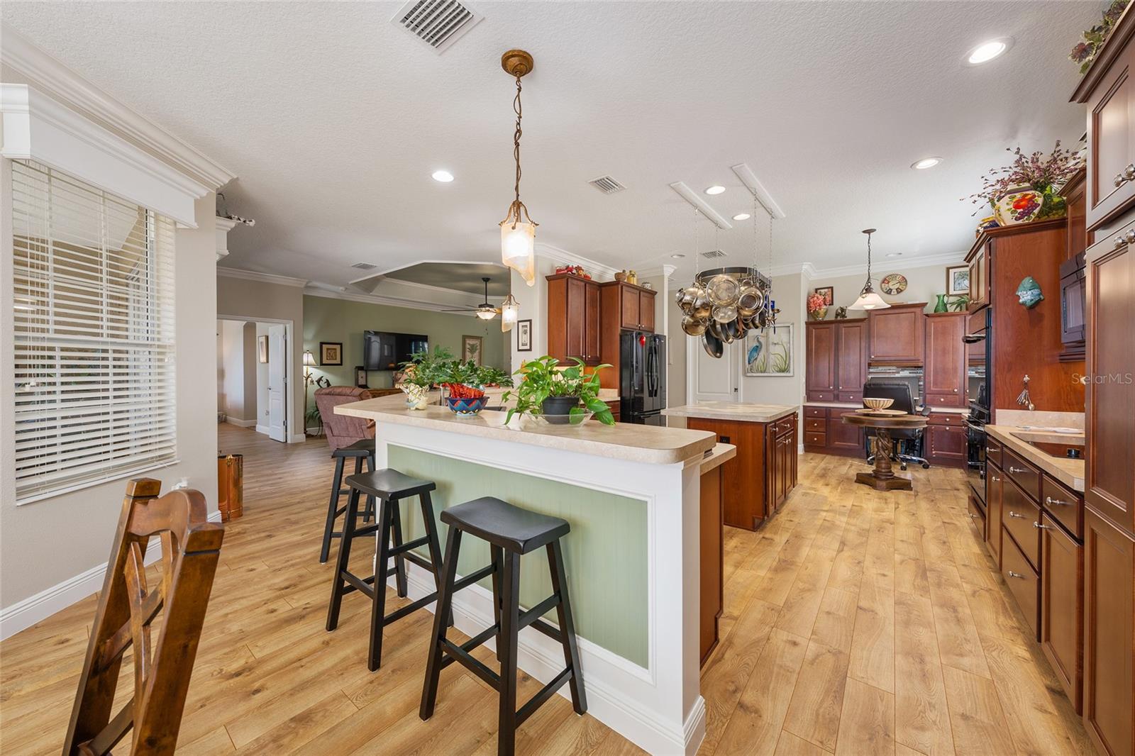 Image 27 of 64 For 3090 Avondale Avenue