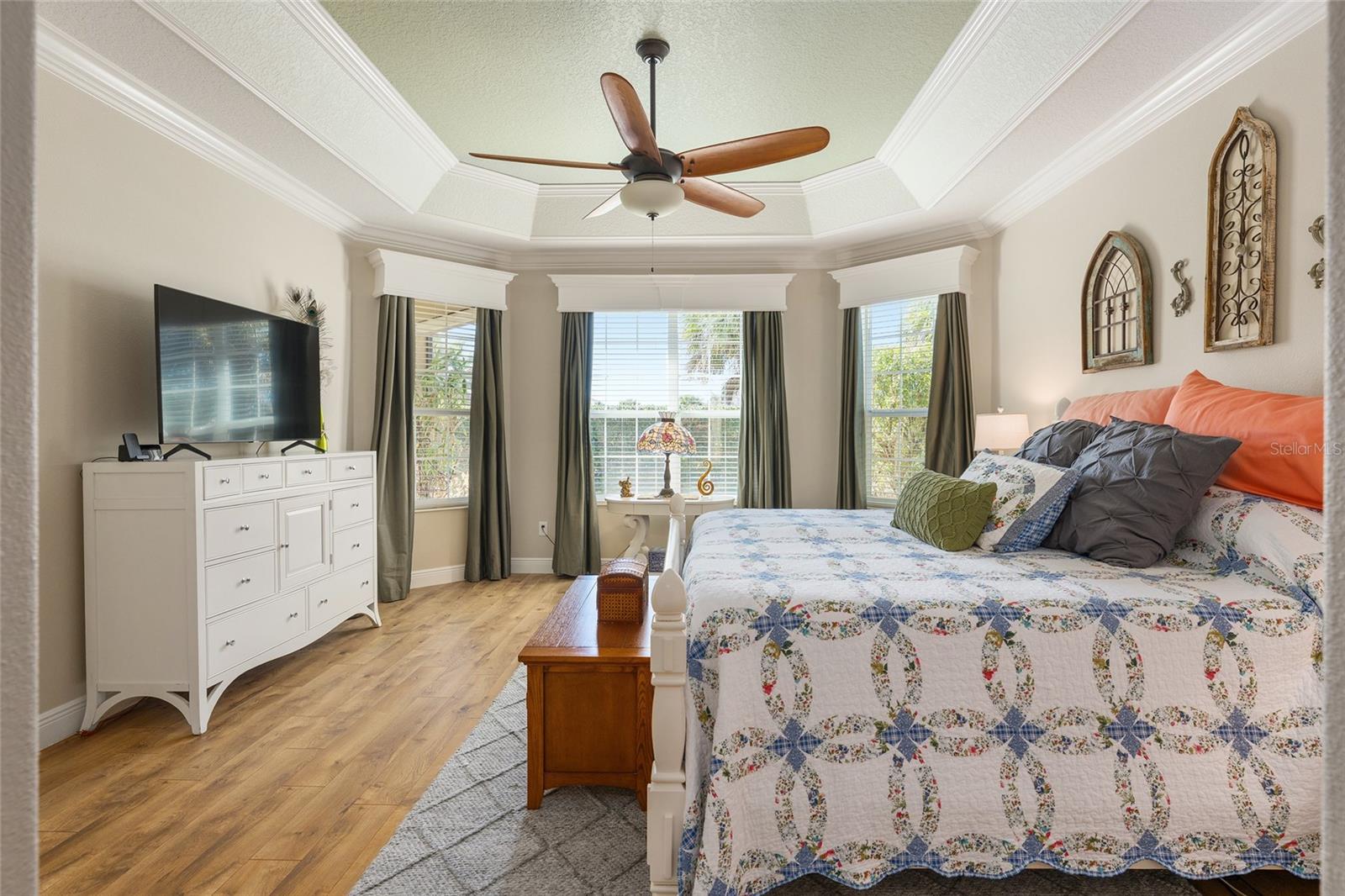 Image 41 of 64 For 3090 Avondale Avenue