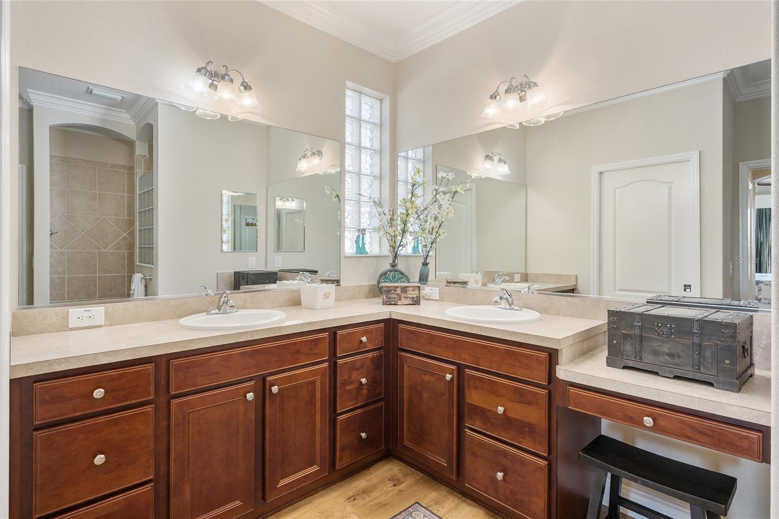 Image 45 of 64 For 3090 Avondale Avenue