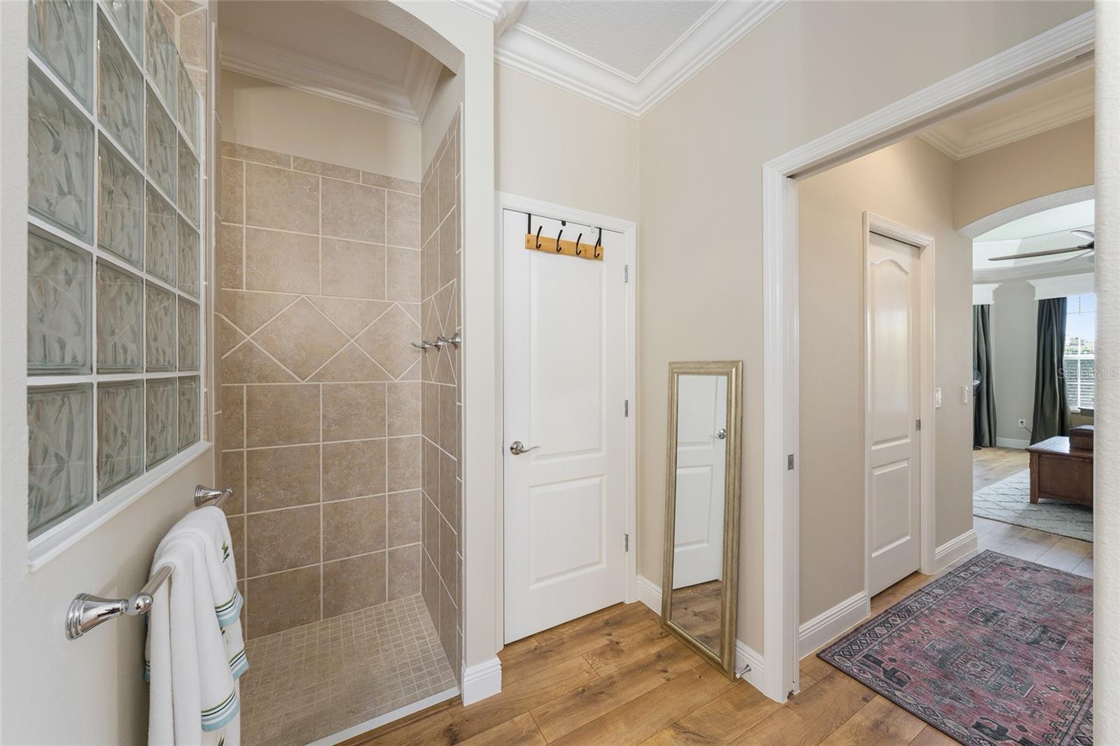 Image 47 of 64 For 3090 Avondale Avenue