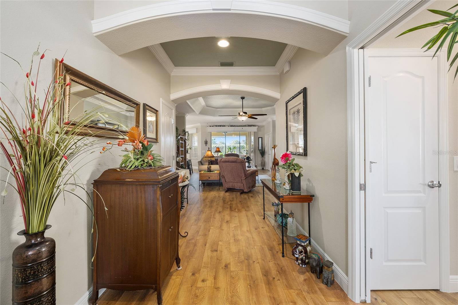 Image 5 of 64 For 3090 Avondale Avenue