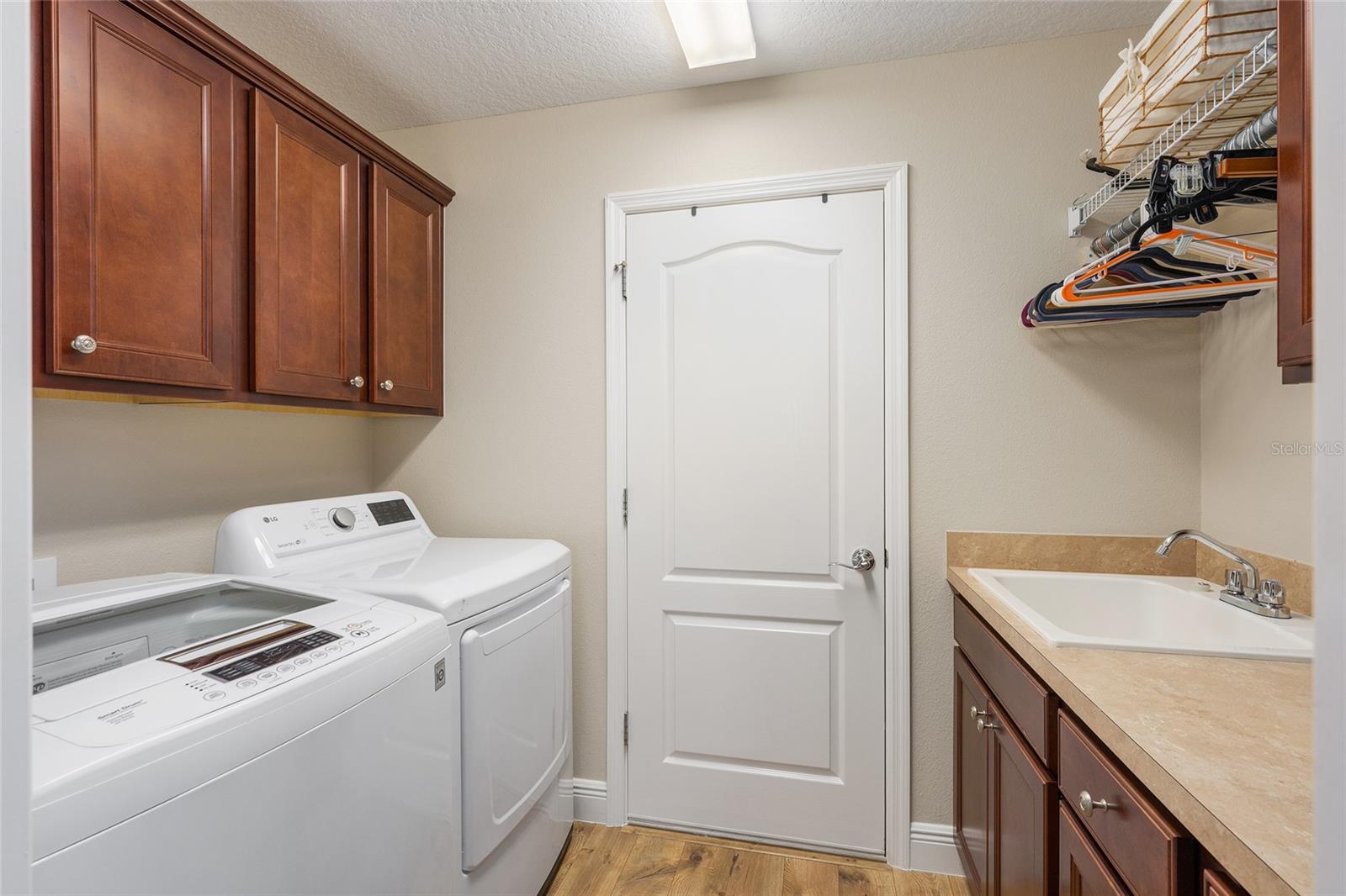 Image 58 of 64 For 3090 Avondale Avenue