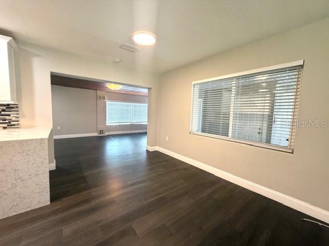 Image 7 of 18 For 704 11th Avenue