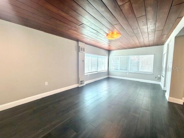 Image 8 of 18 For 704 11th Avenue