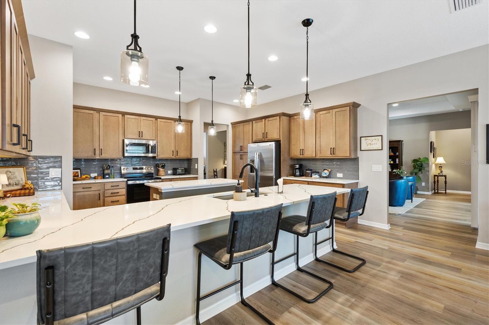 Image 18 of 61 For 424 Bedminster Way