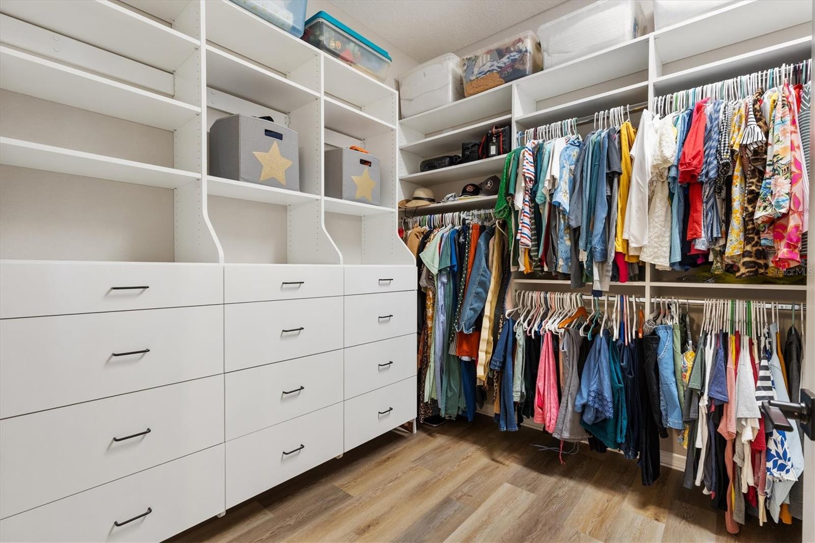 Image 28 of 61 For 424 Bedminster Way