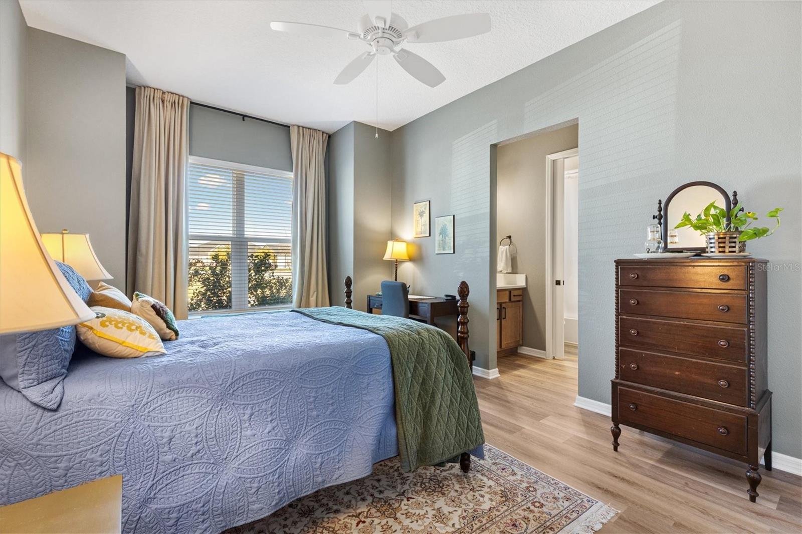 Image 30 of 61 For 424 Bedminster Way