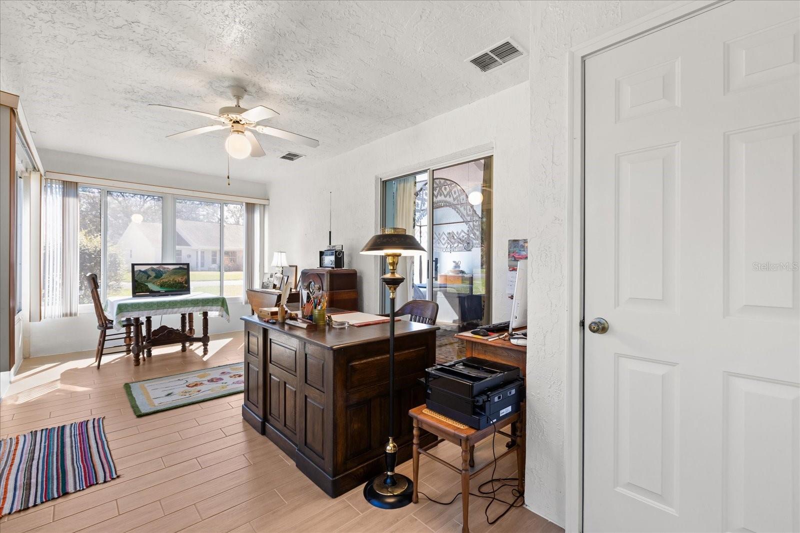 Image 5 of 31 For 1301 Fontana Court