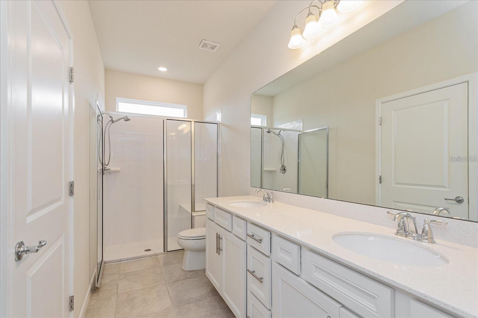 Image 5 of 10 For 2501 Southlawn Lane