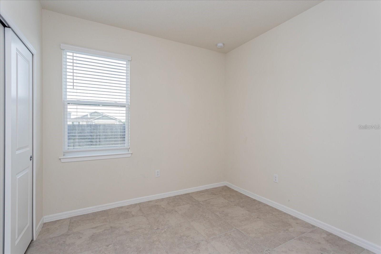 Image 8 of 10 For 2501 Southlawn Lane