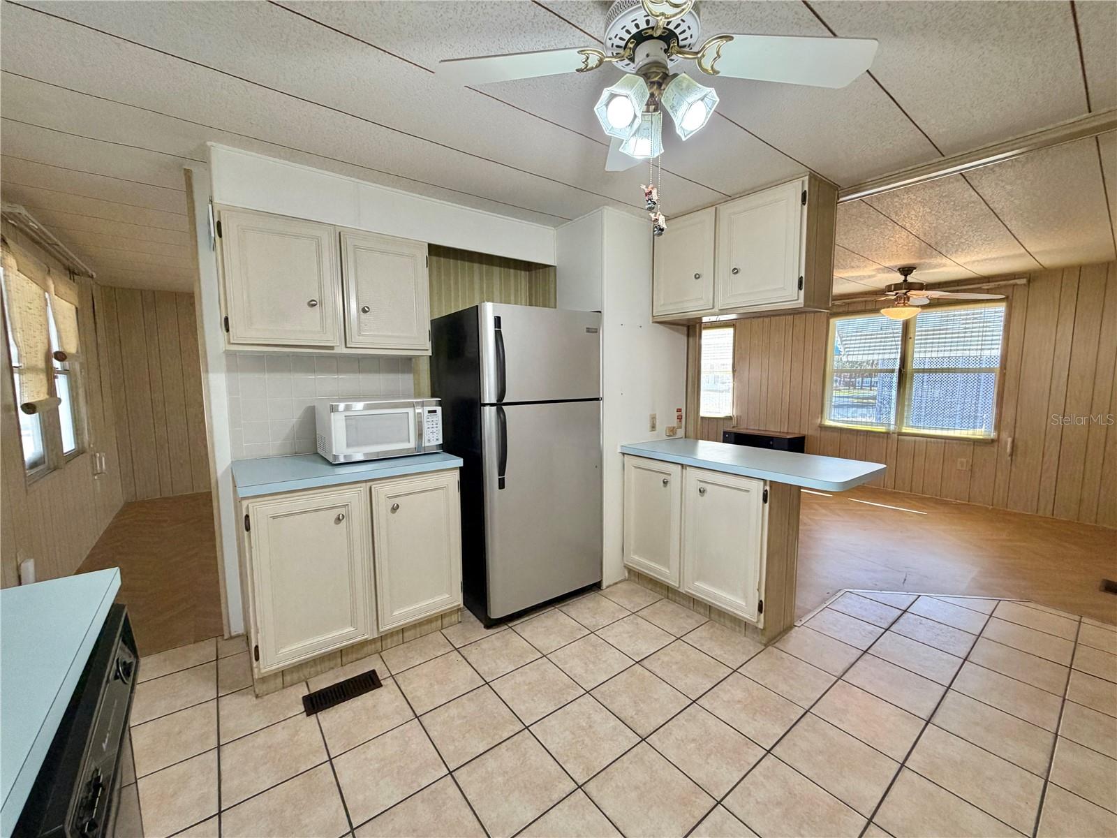 Image 17 of 56 For 353 Palo Verde Drive