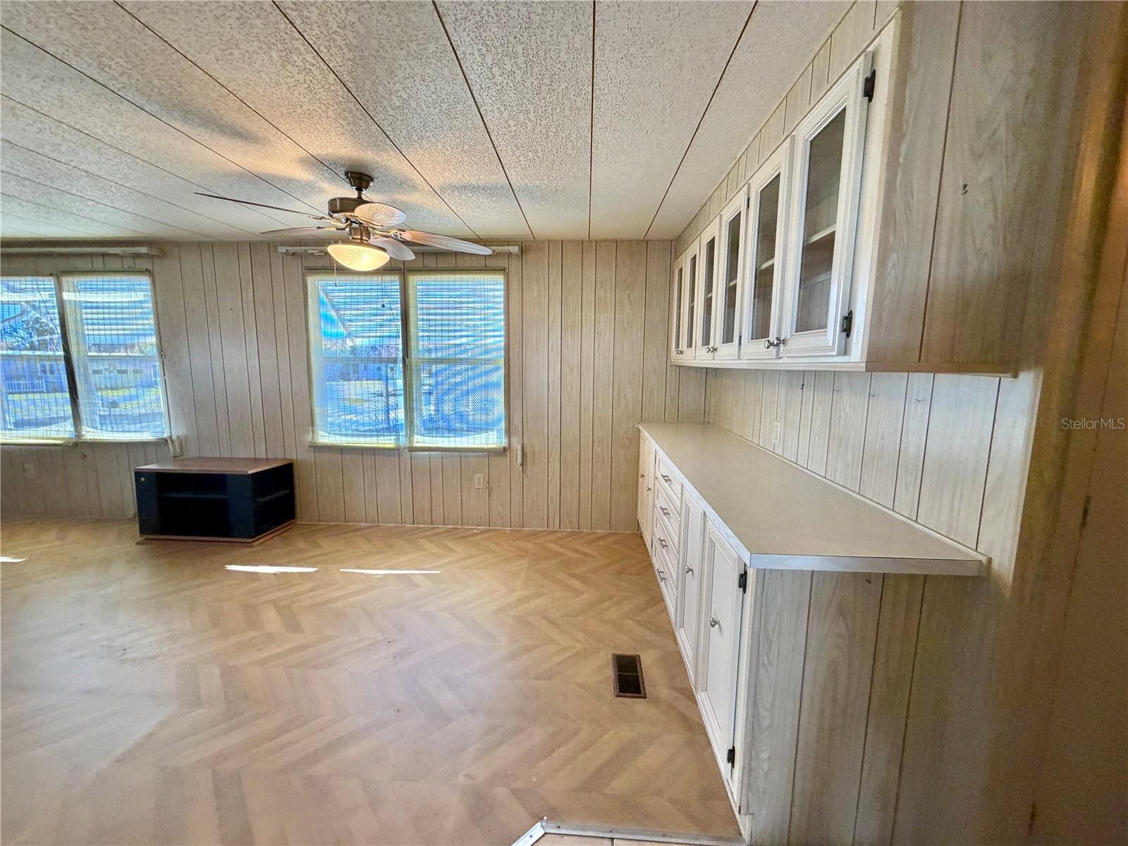 Image 6 of 56 For 353 Palo Verde Drive