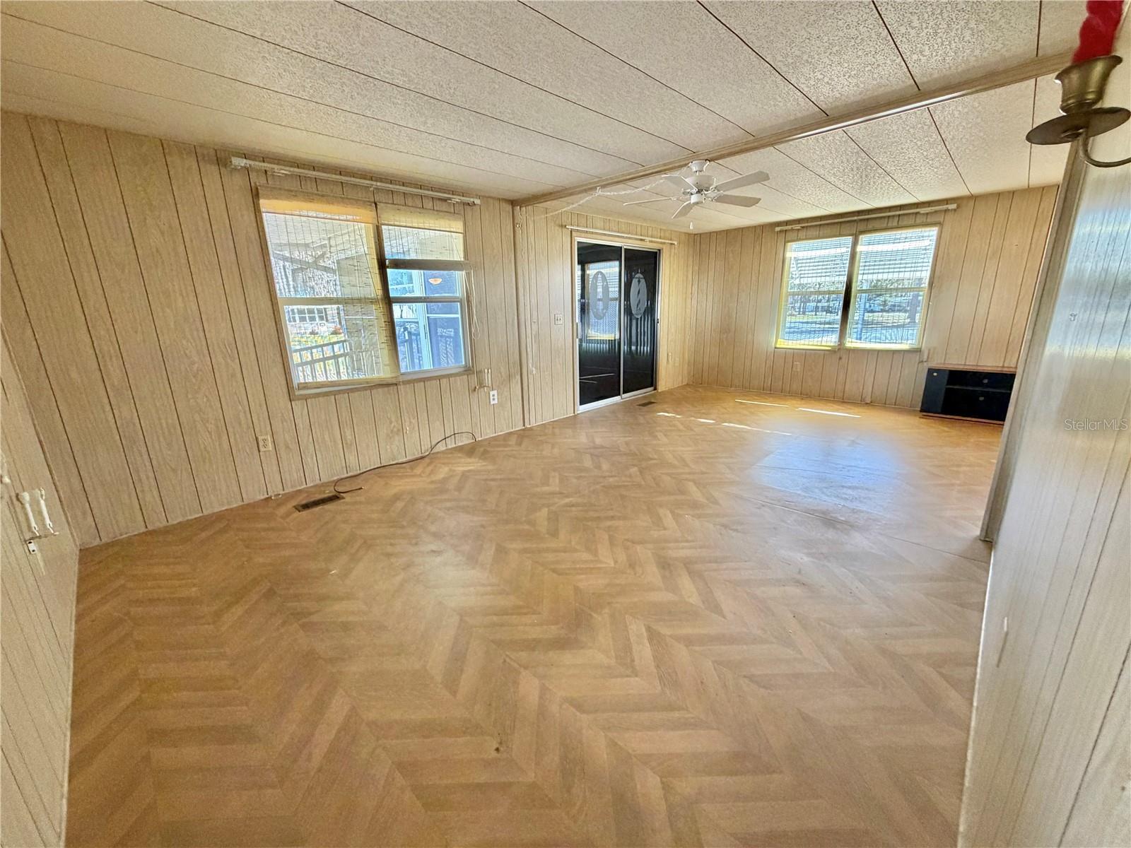 Image 8 of 56 For 353 Palo Verde Drive