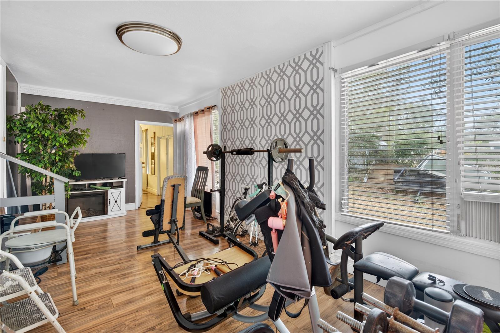 Image 22 of 29 For 4291 Fort Apache Place