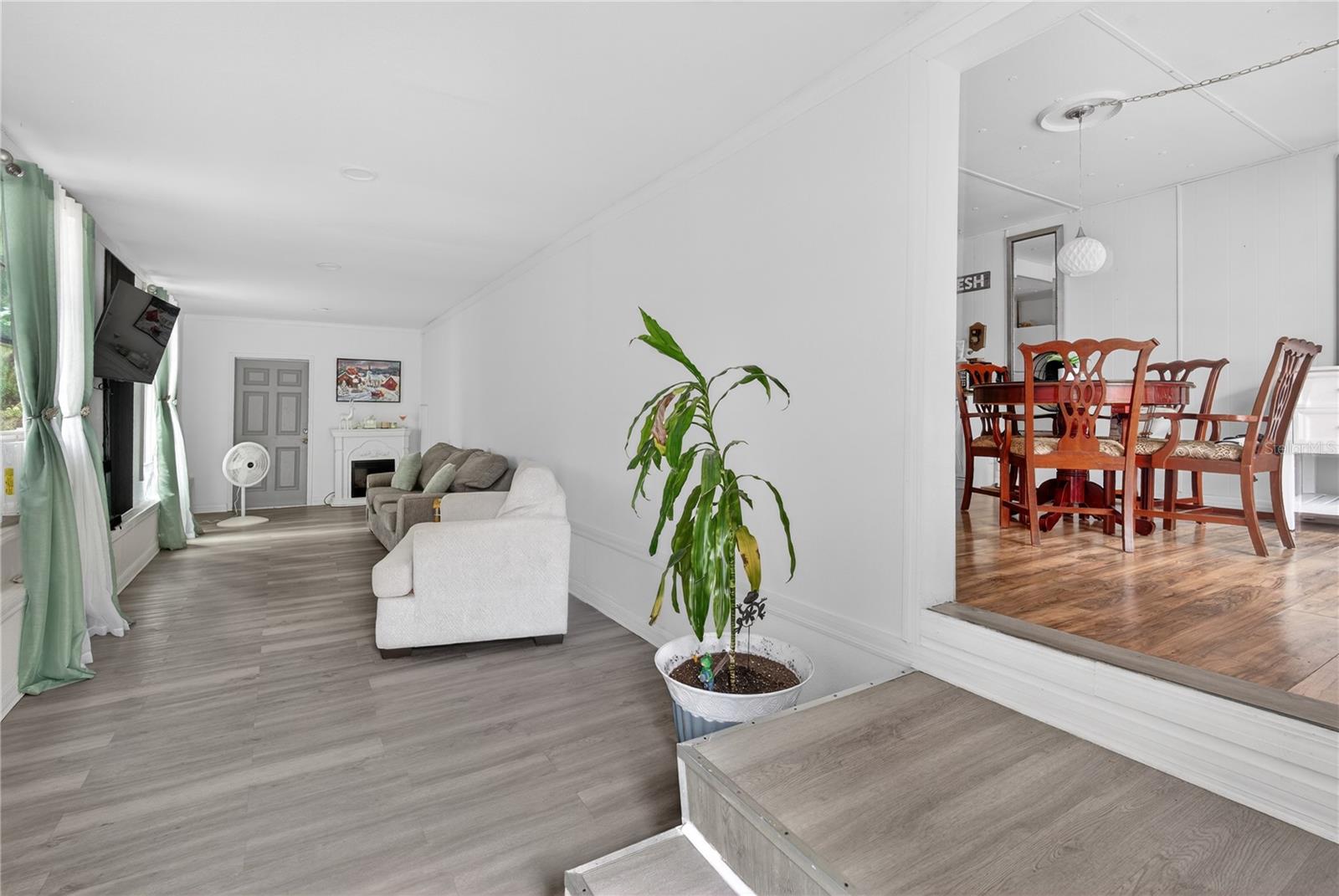 Image 8 of 29 For 4291 Fort Apache Place