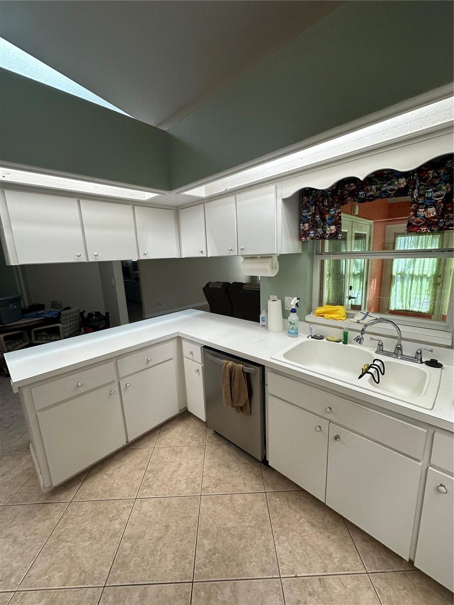 Image 10 of 59 For 6501 Borg Street