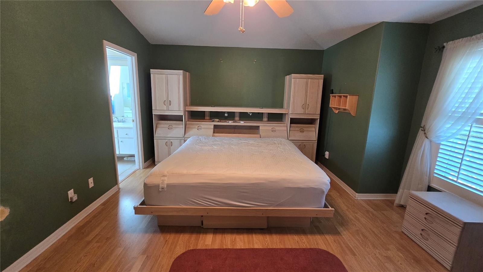 Image 22 of 59 For 6501 Borg Street