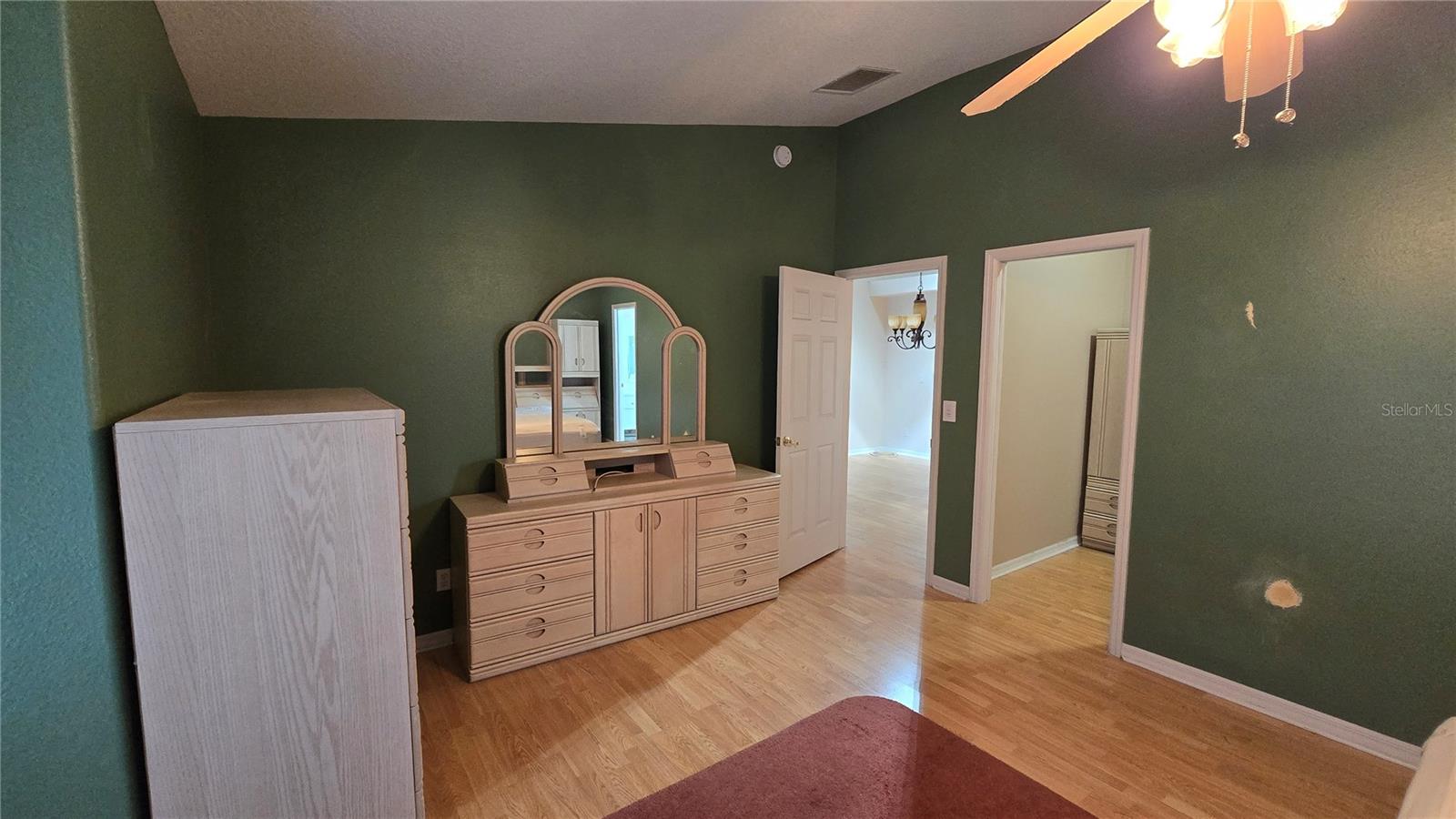 Image 24 of 59 For 6501 Borg Street