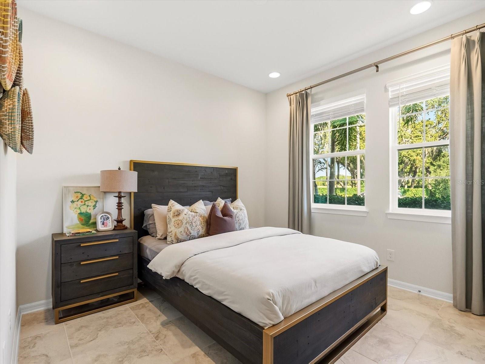 Image 13 of 44 For 17422 Channel Way