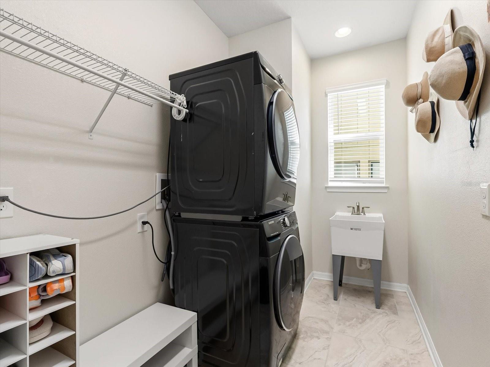 Image 17 of 44 For 17422 Channel Way