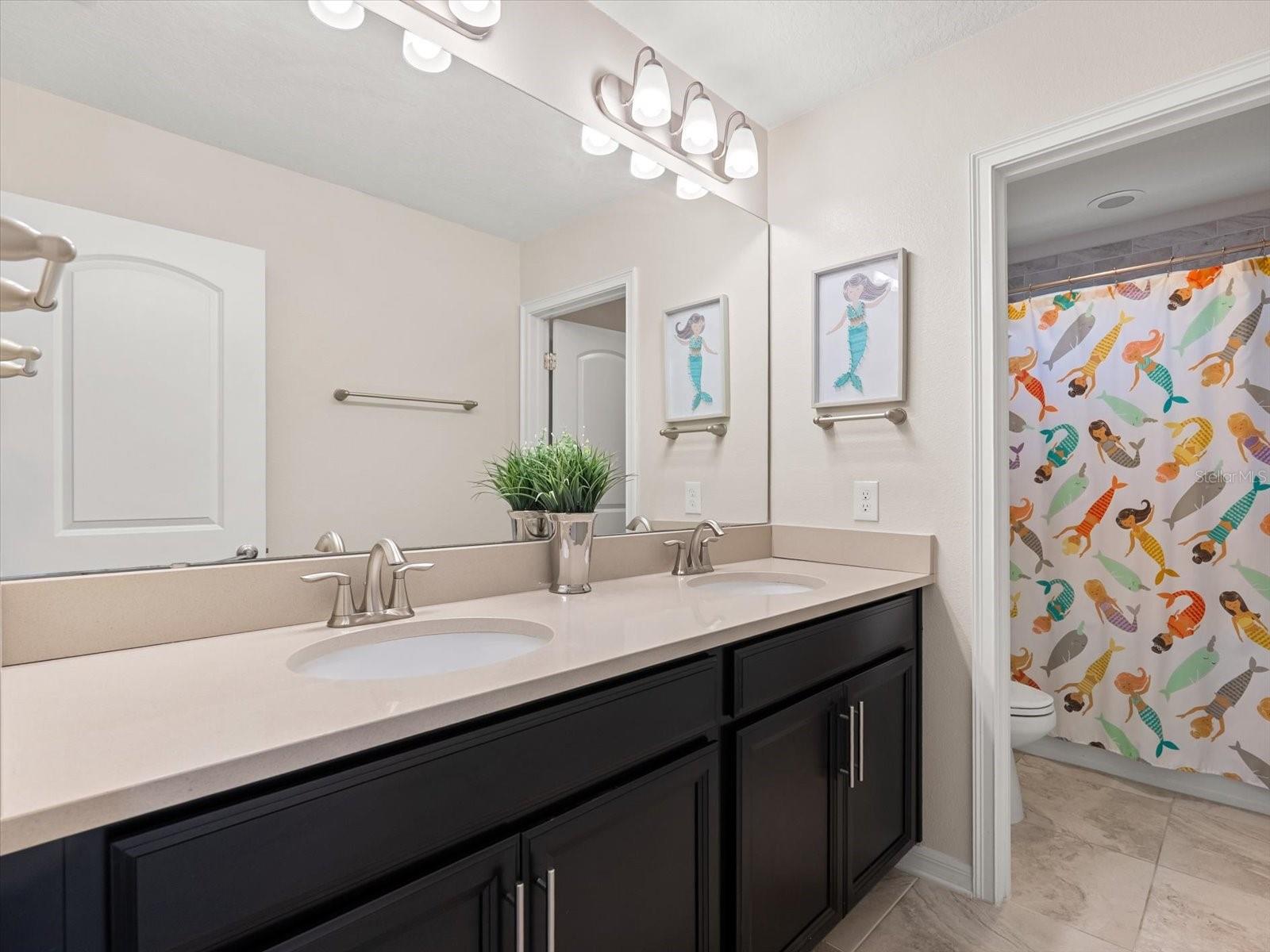 Image 32 of 44 For 17422 Channel Way