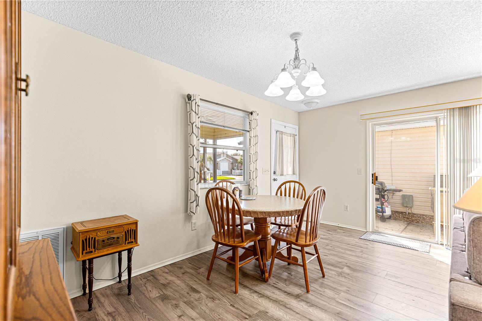 Image 15 of 45 For 16938 94th Sunnybrook Circle