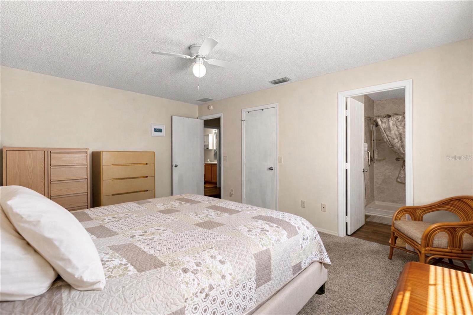 Image 18 of 45 For 16938 94th Sunnybrook Circle