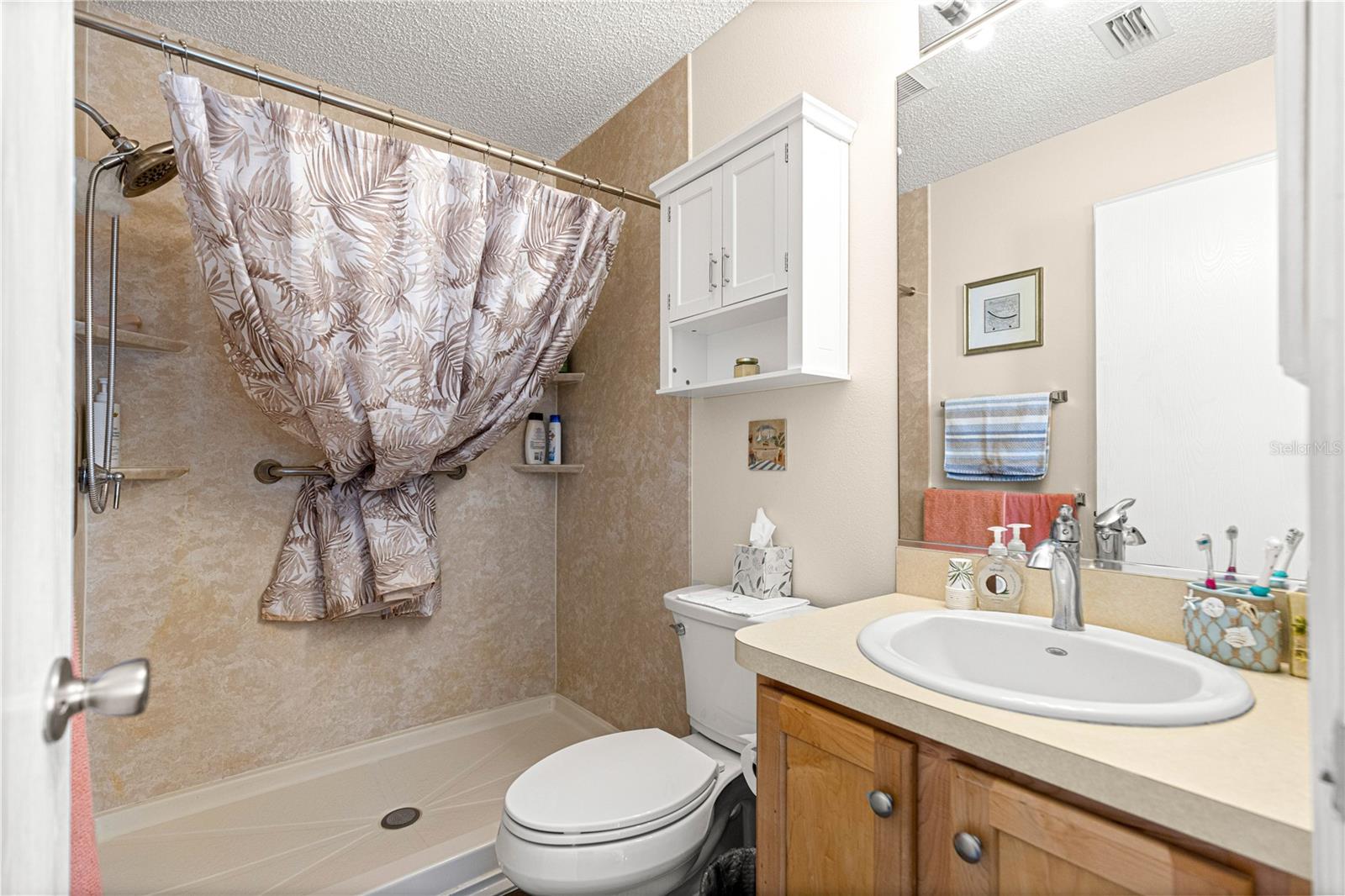 Image 22 of 45 For 16938 94th Sunnybrook Circle