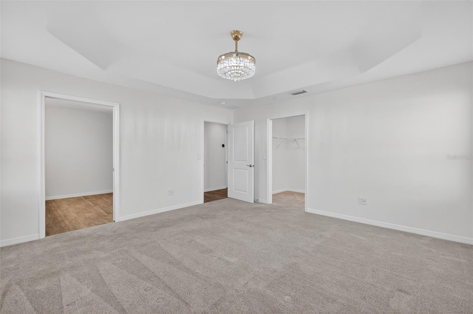 Image 22 of 45 For 11380 Soutar Avenue