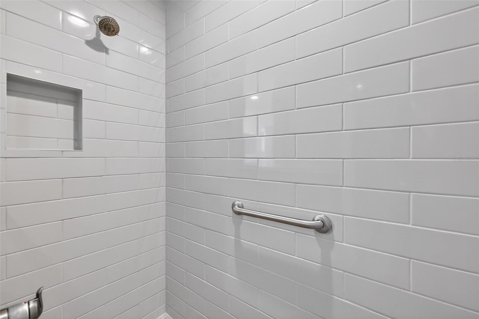 Image 26 of 45 For 11380 Soutar Avenue