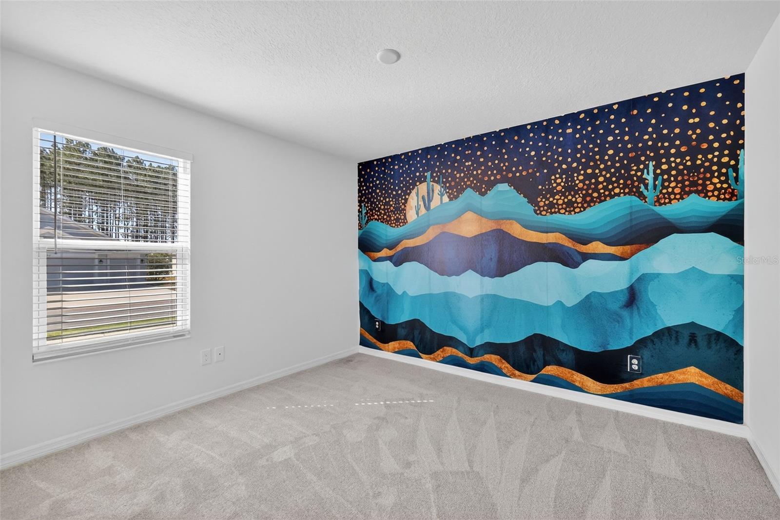 Image 32 of 45 For 11380 Soutar Avenue