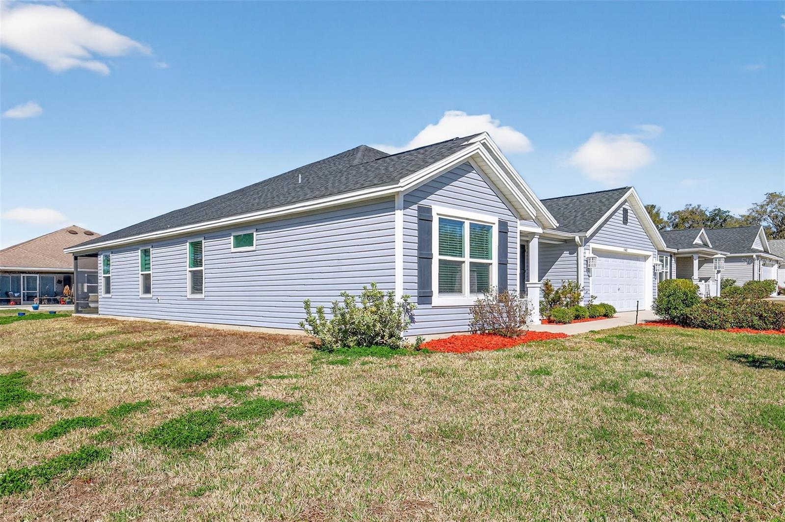 Image 42 of 45 For 11380 Soutar Avenue