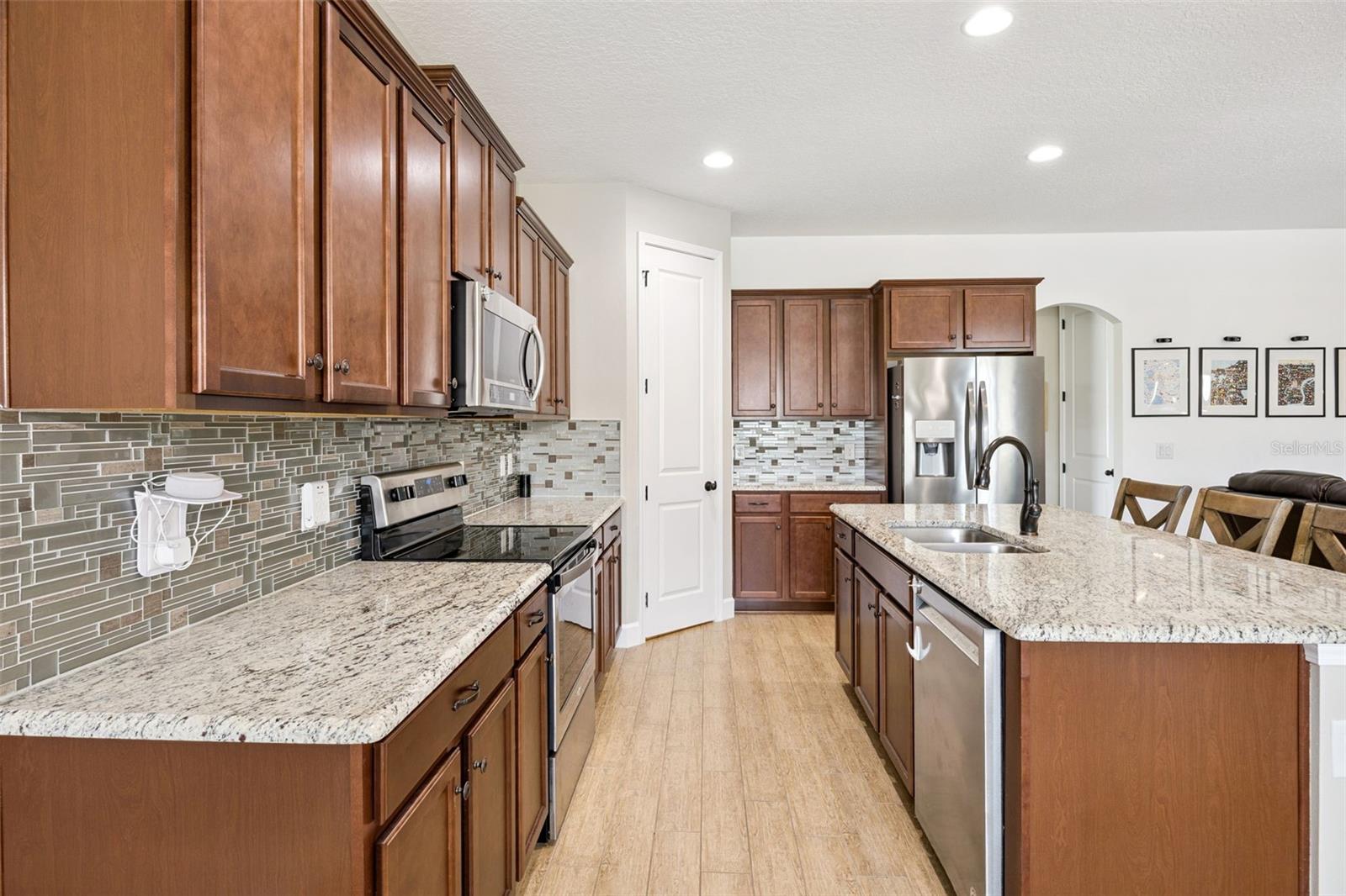 Image 11 of 34 For 236 Messina Pl