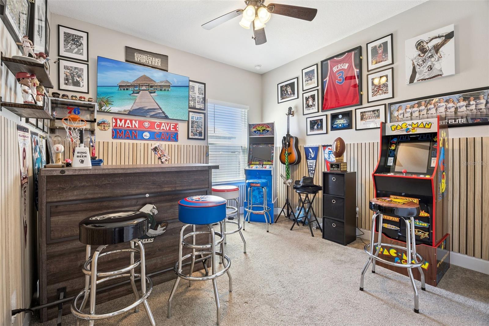 Image 23 of 34 For 236 Messina Pl