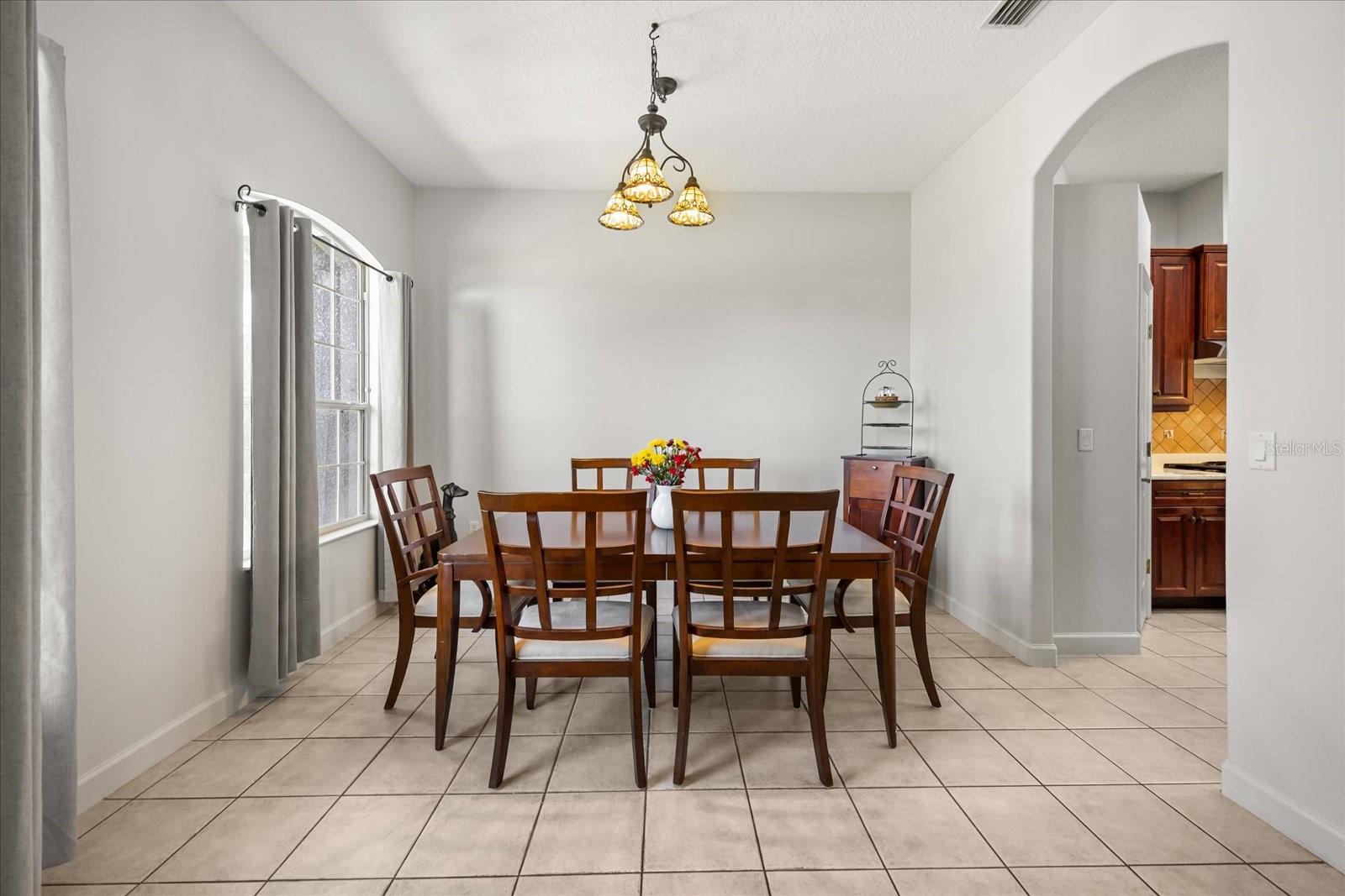 Image 10 of 42 For 7624 Lake Angelina Drive