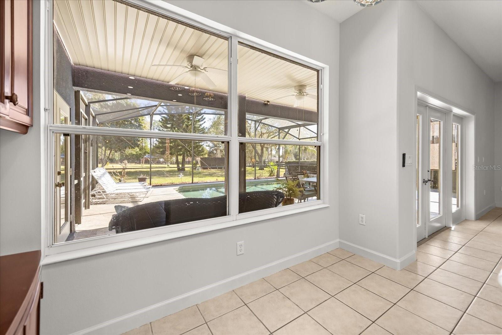 Image 14 of 42 For 7624 Lake Angelina Drive