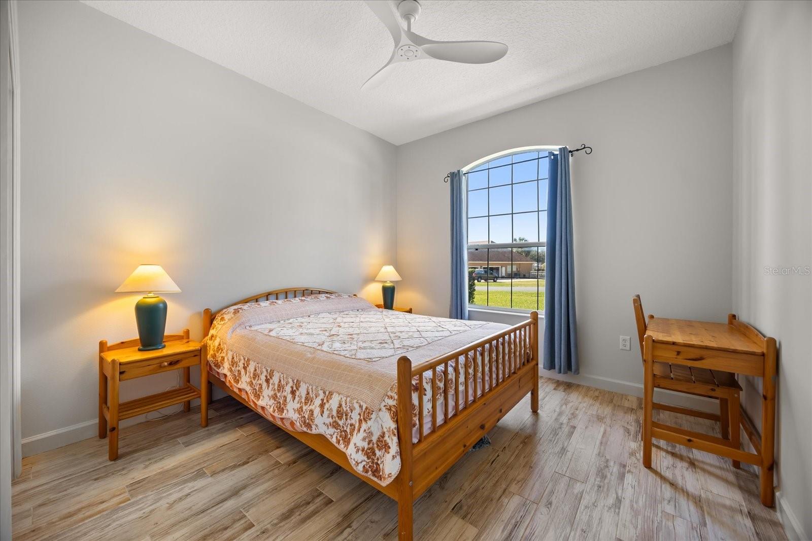 Image 16 of 42 For 7624 Lake Angelina Drive