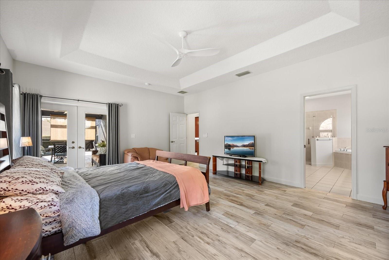 Image 26 of 42 For 7624 Lake Angelina Drive