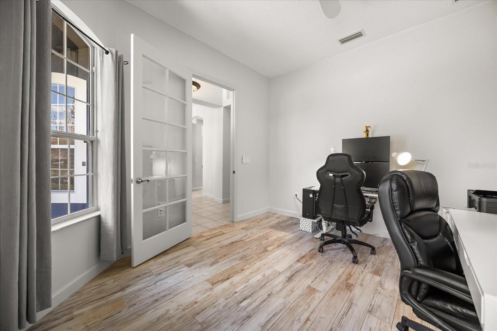 Image 31 of 42 For 7624 Lake Angelina Drive