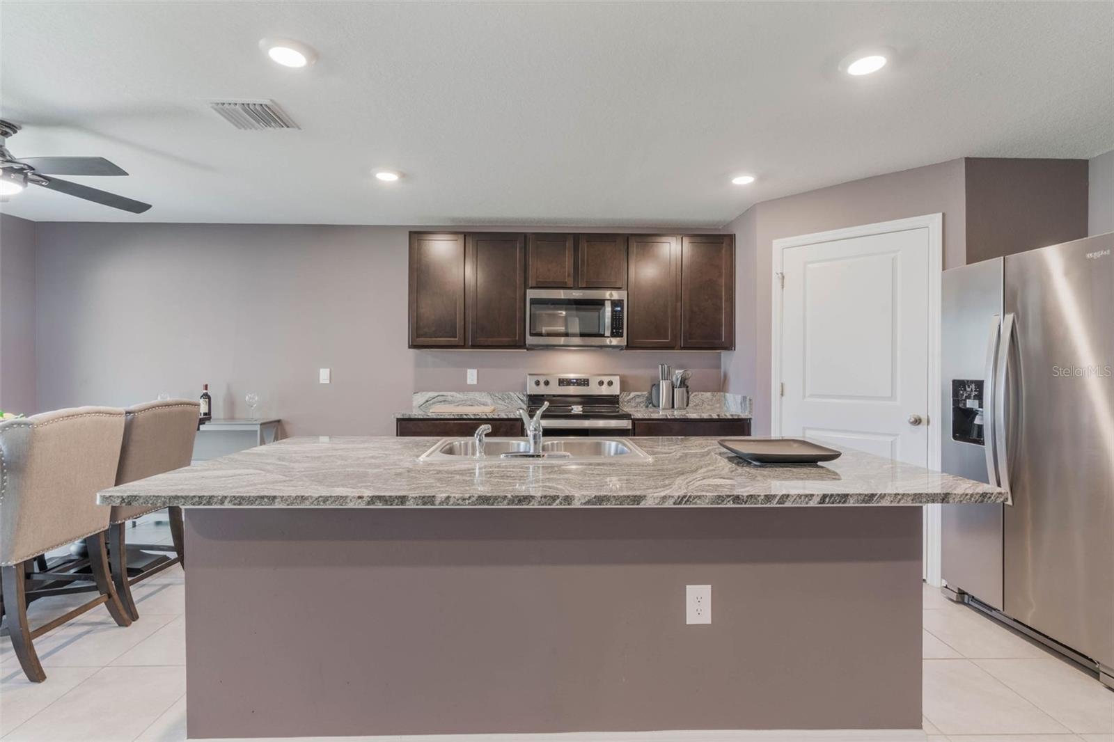 Image 11 of 41 For 8595 Triumph Circle