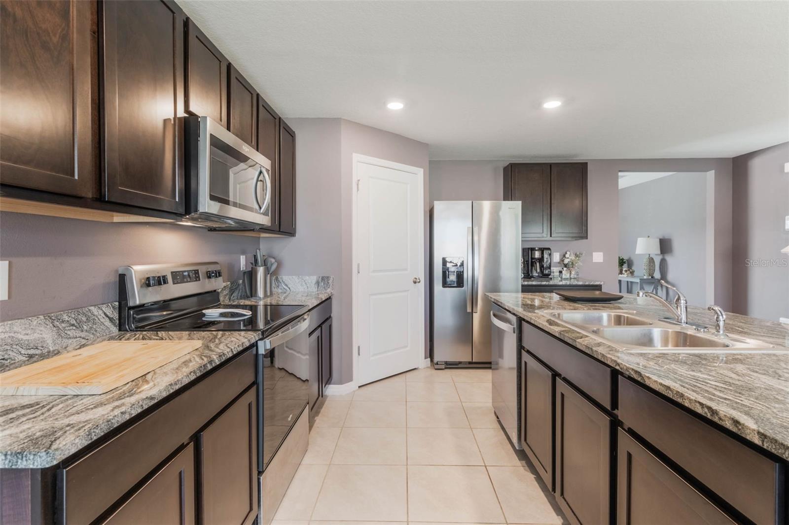 Image 12 of 41 For 8595 Triumph Circle