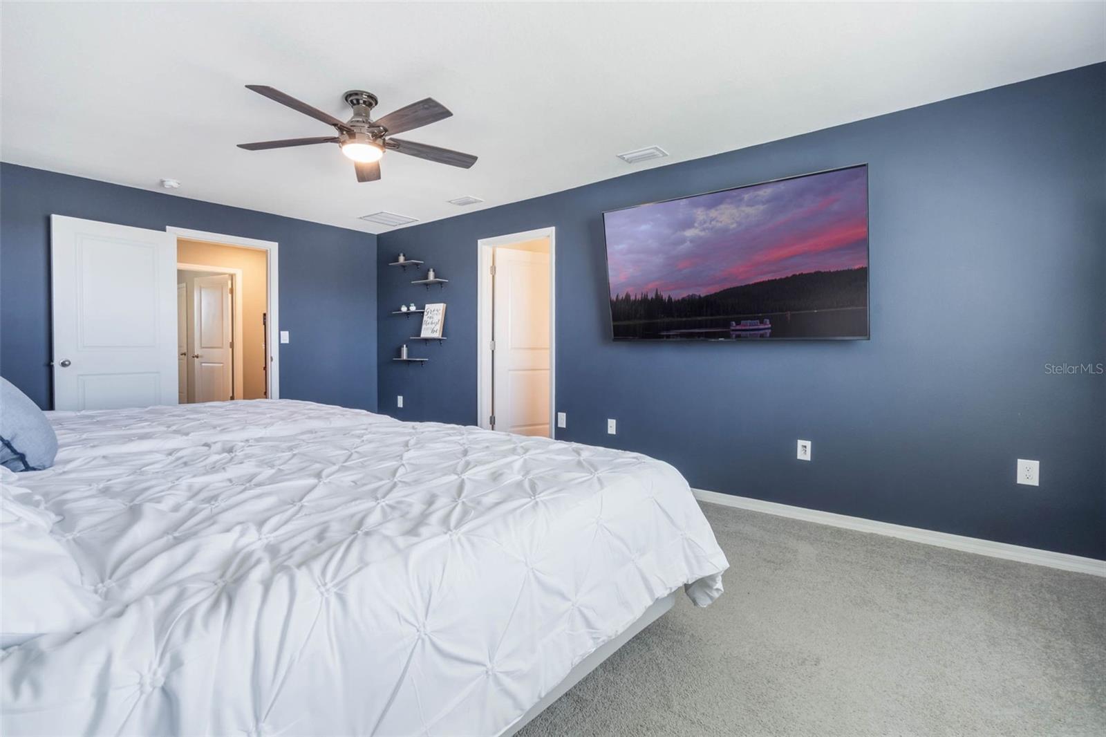 Image 18 of 41 For 8595 Triumph Circle