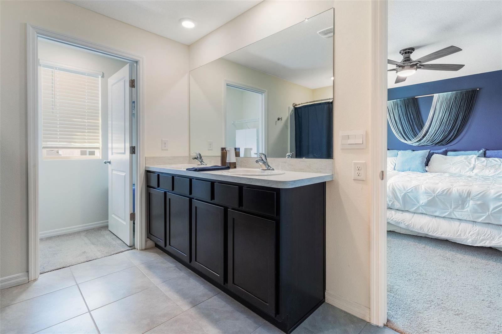 Image 19 of 41 For 8595 Triumph Circle