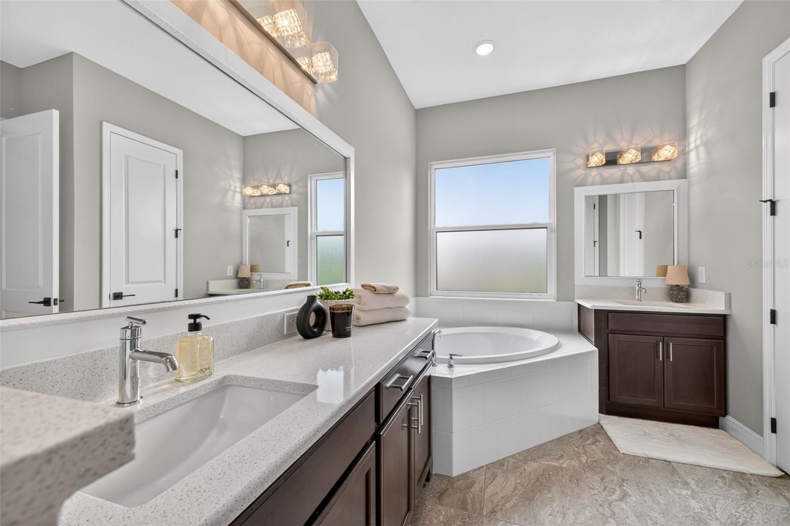 Image 32 of 65 For 3954 Kennebunk Loop