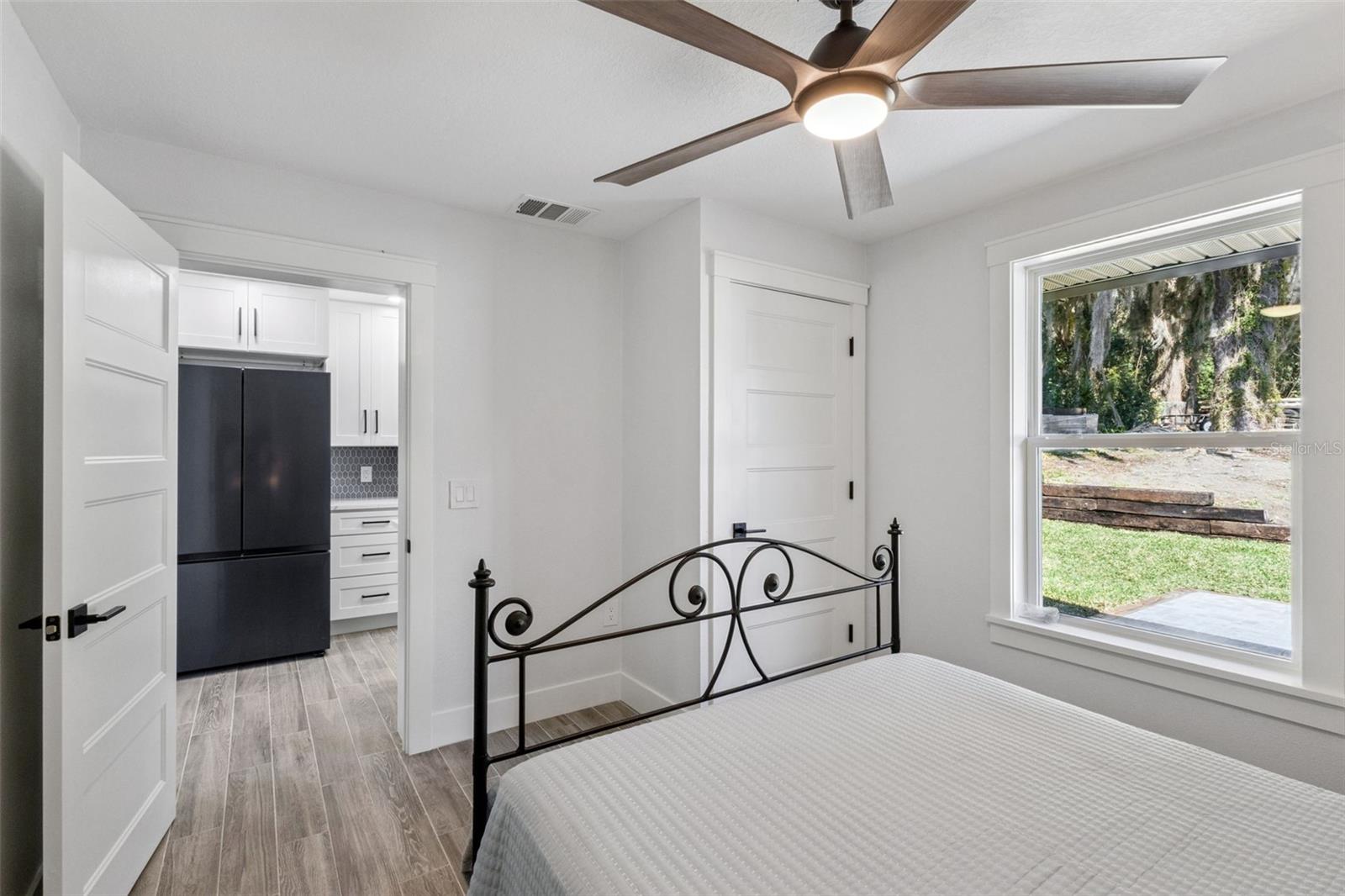 Image 29 of 47 For 118 Grandview Street