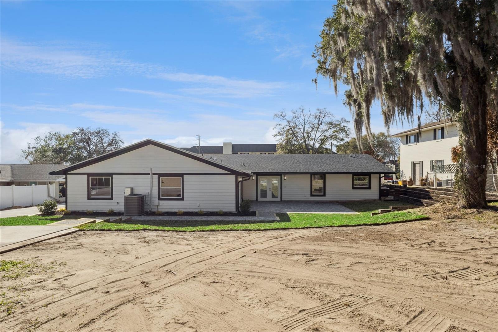 Image 34 of 47 For 118 Grandview Street