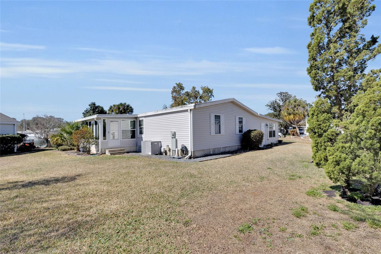 Image 6 of 38 For 1625 Pinehurst Drive