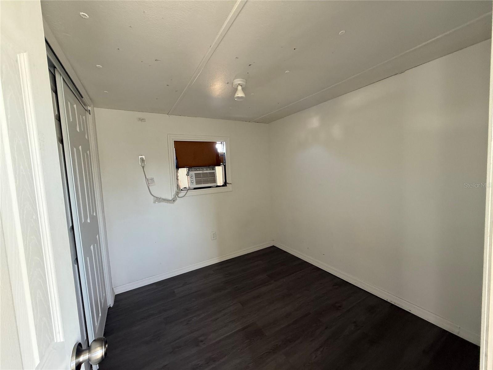 Image 10 of 13 For 34944 3rd Avenue