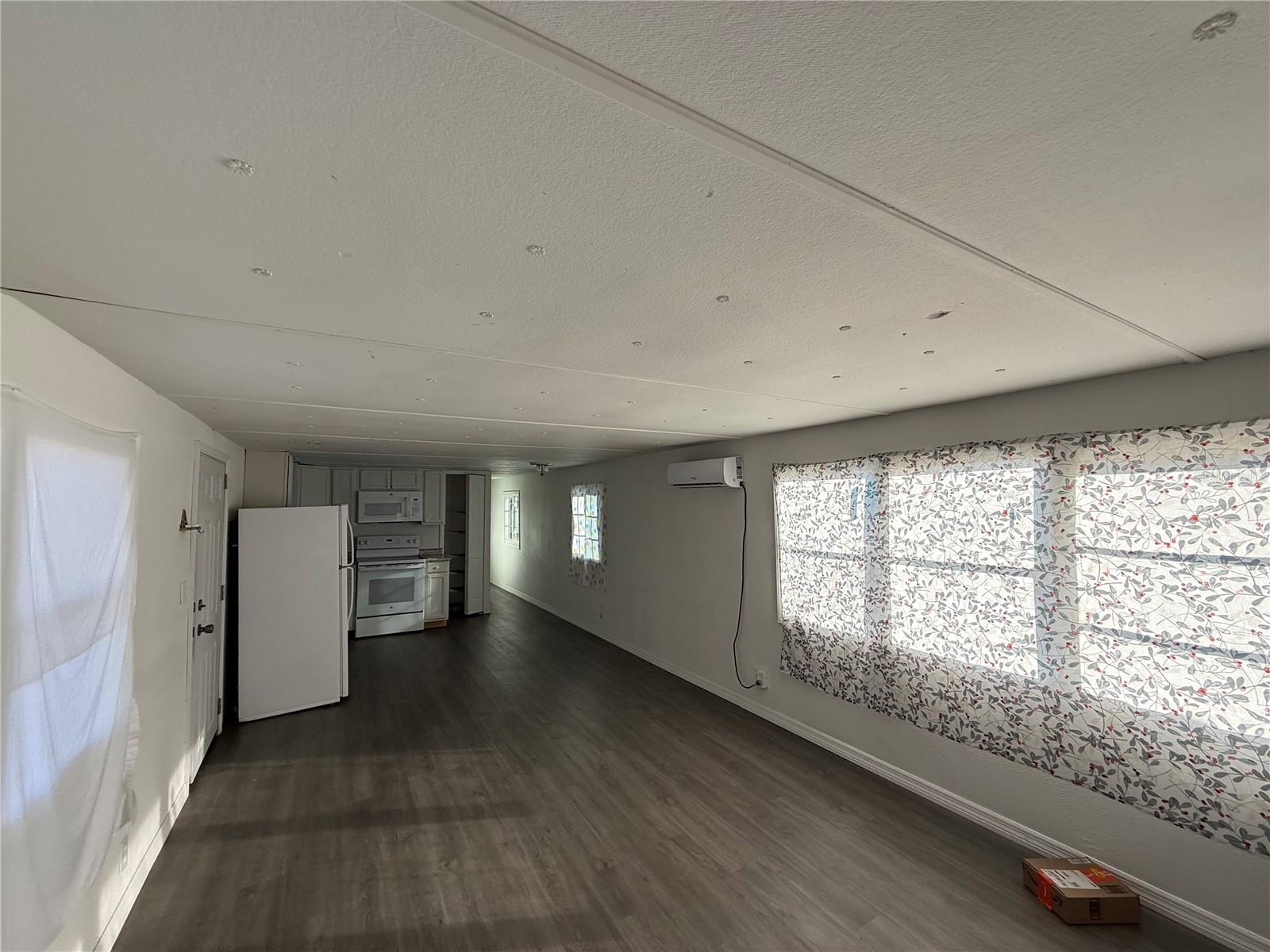 Image 5 of 13 For 34944 3rd Avenue