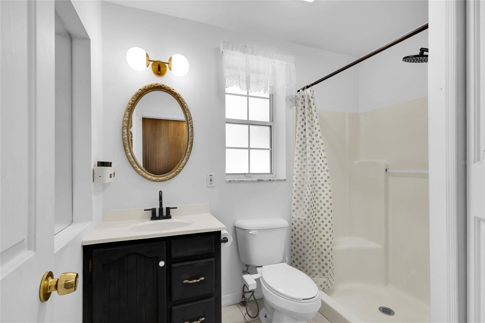 Image 19 of 39 For 1201 Sunshine Avenue